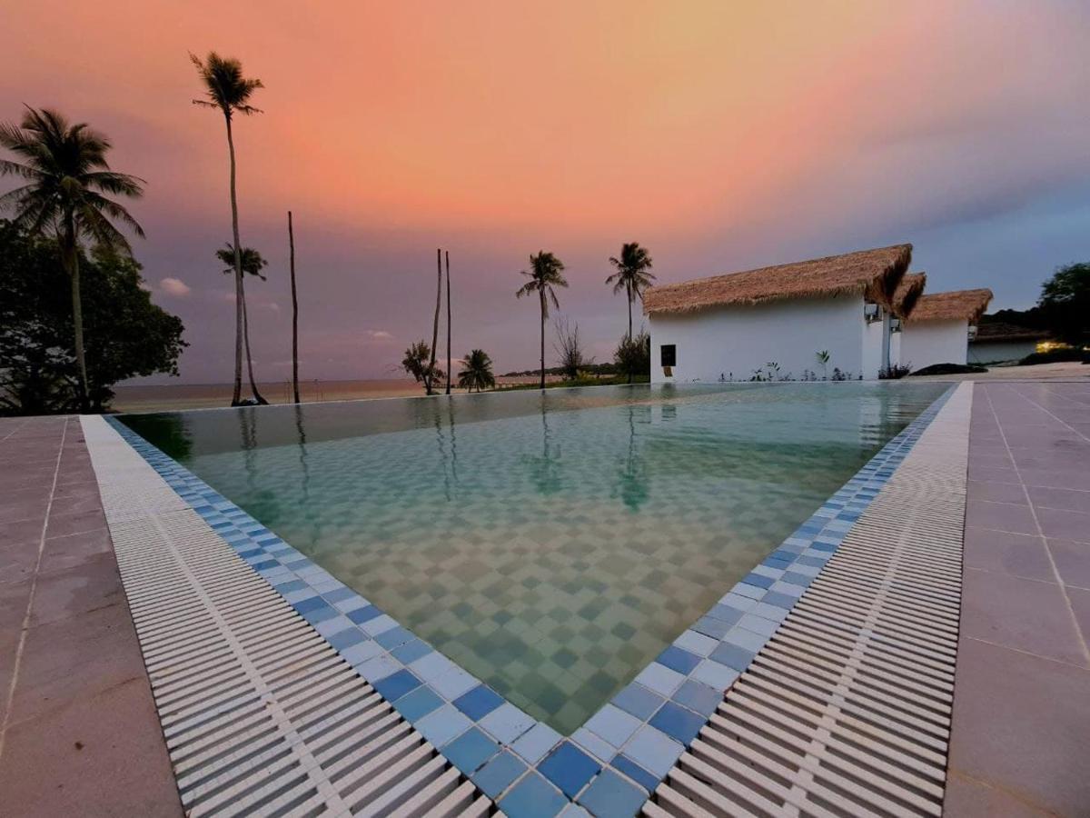 Отель Luna Koh Rong Pagoda Beach Экстерьер фото